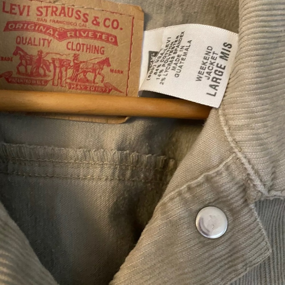 Levis Woman’s Tan Vintage Button Down Corduroy Tr… - image 3